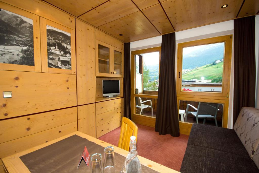 Hotel Garni Hainbacherhof Sölden Quarto foto