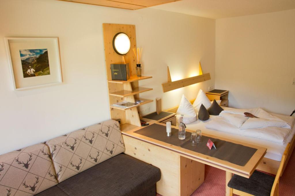 Hotel Garni Hainbacherhof Sölden Quarto foto